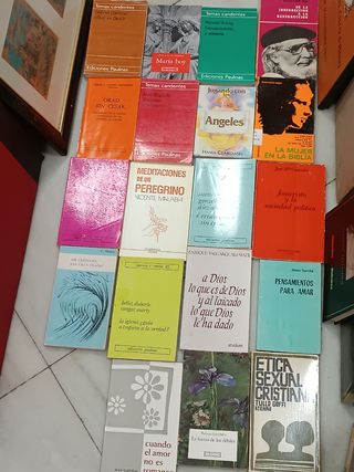 Lote de 5: ORAD SIN CESAR y ➕ libros Religiosos