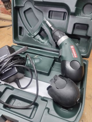 Atornillador Metabo forma riñon 
