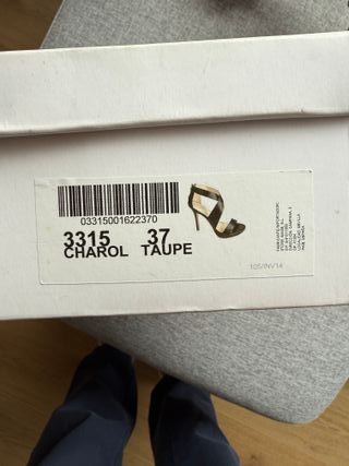 Sandalia color nude de tacón y plataformas