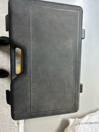 Maquina de taladrar Hitachi.