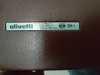 Macchina da scrivere OLIVETTI STUDIO 45 i