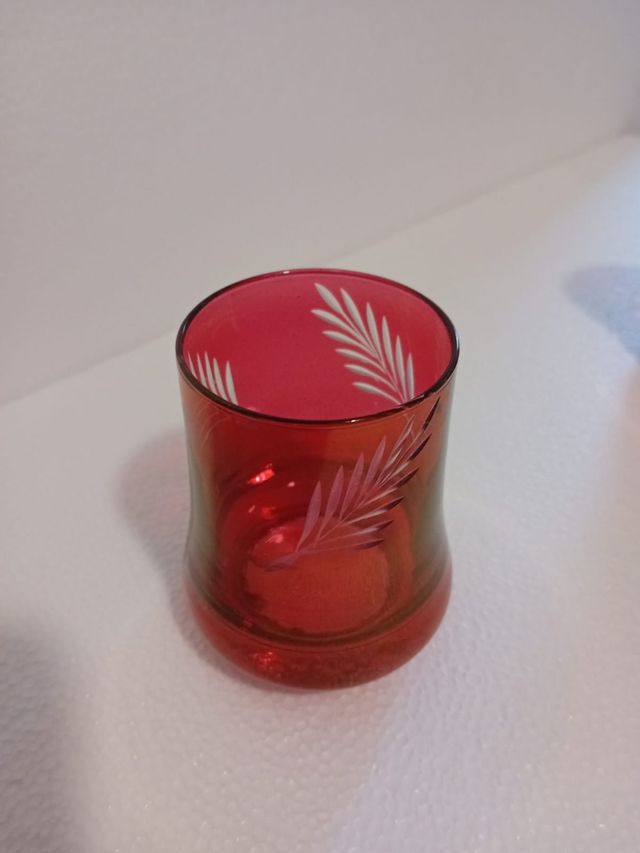 Sei bicchieri vintage rosa lampone