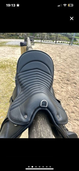 Silla de montar ISLANDIA  Omega Line como nueva 