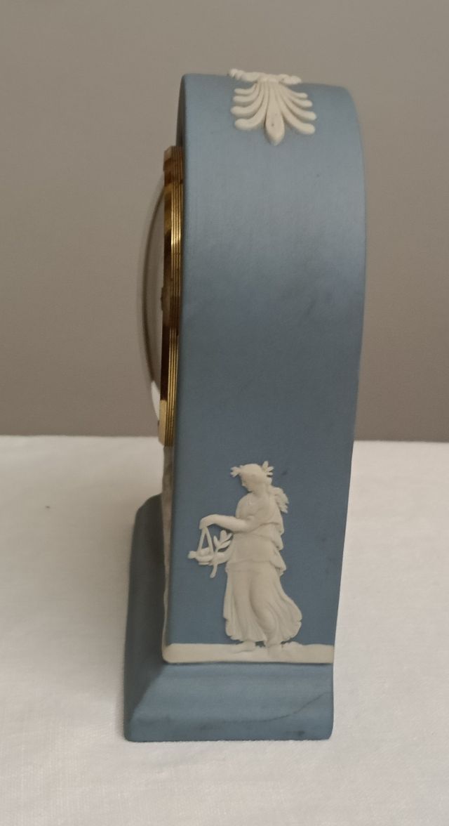 Reloj de cerámica inglesa