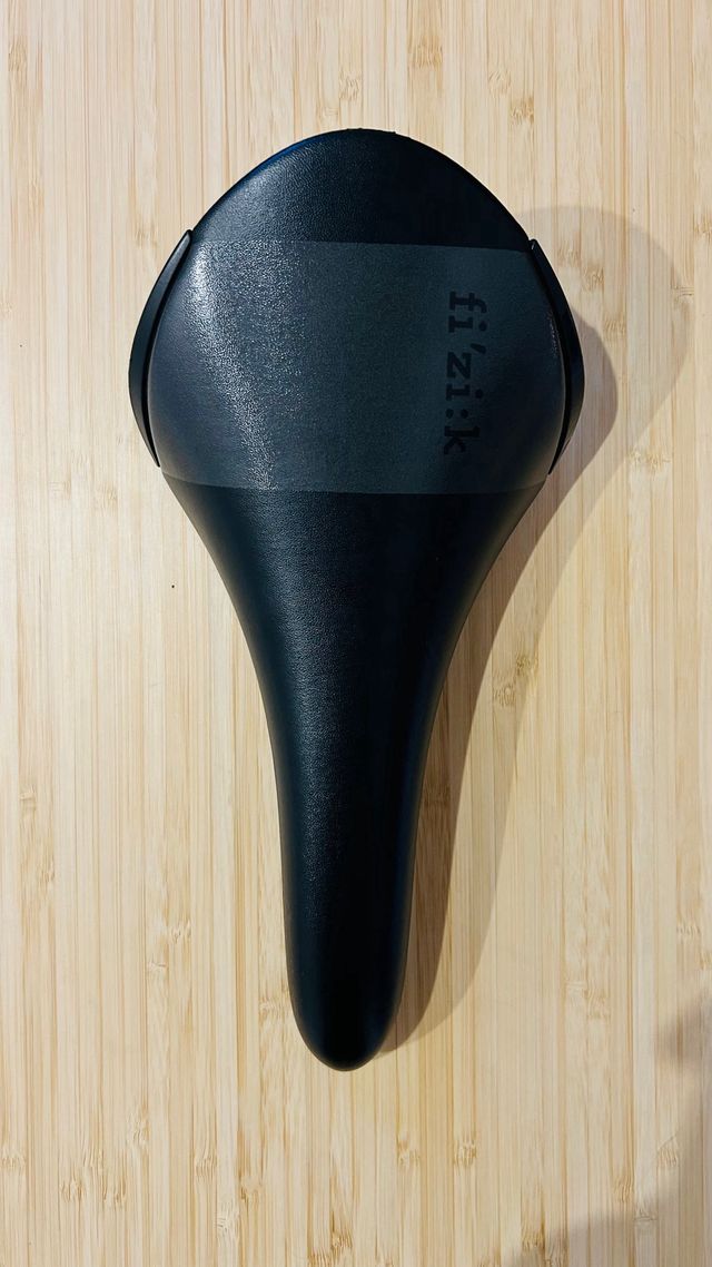 Sillín FIZIK ALIANTE R1 Carbono Negro
