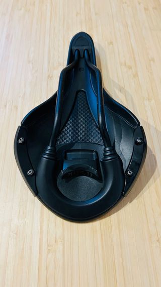 Sillín FIZIK ALIANTE R1 Carbono Negro