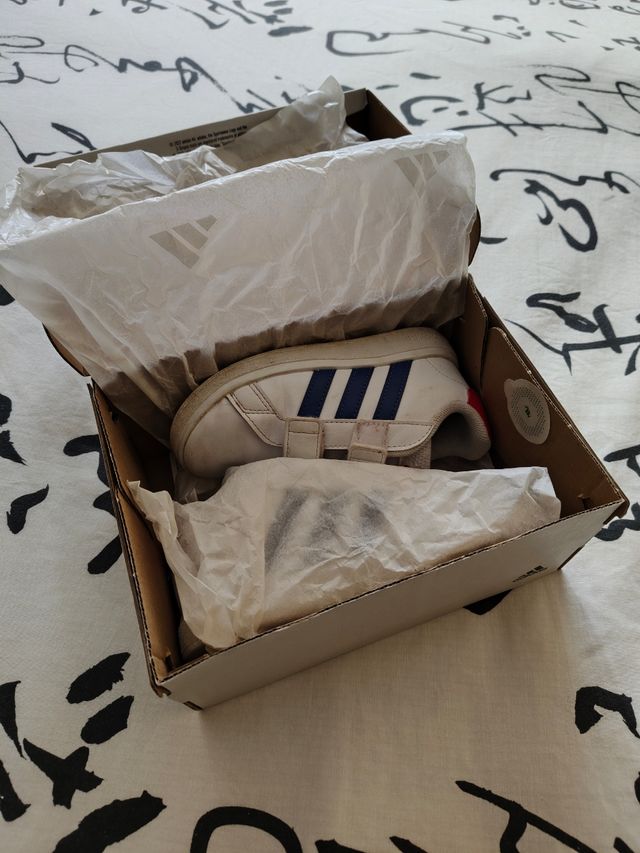 Zapatillas deportivas Adidas 26