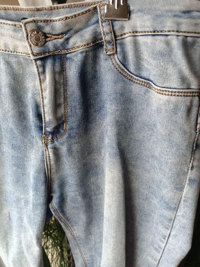 Bonito pantalón vaquero Mulaya