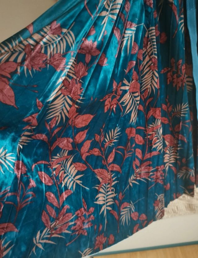 Abito fantasia in vellutino con cintura