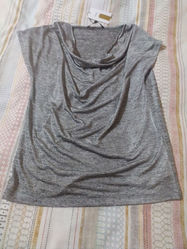 Camiseta Elogy plateada S CON ETIQUETA