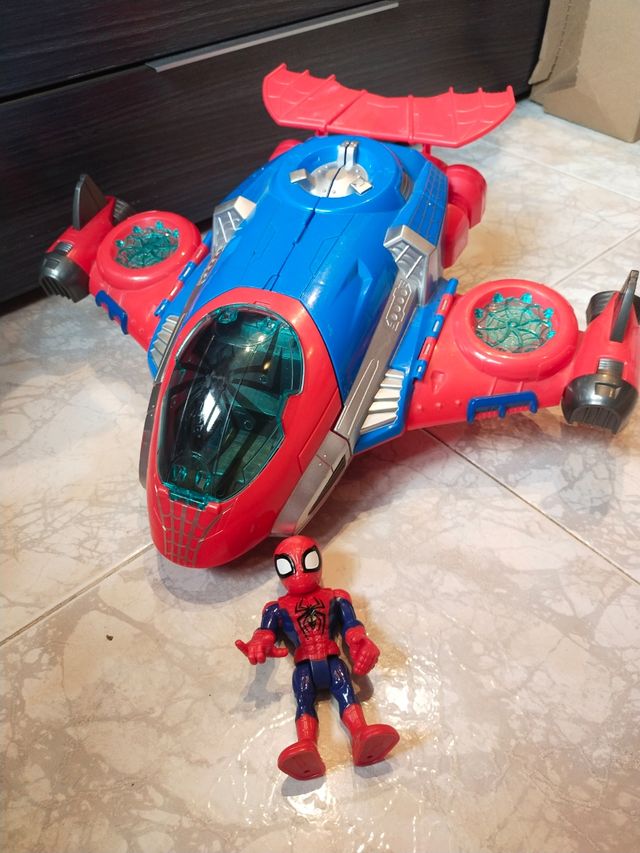 Avion Spiderman