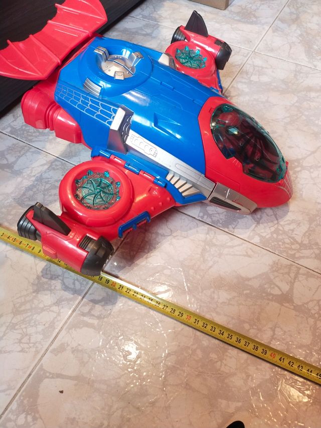 Avion Spiderman