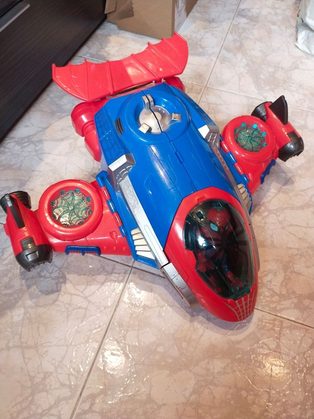 Avion Spiderman