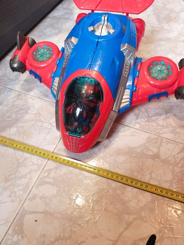 Avion Spiderman