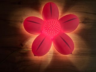 Lámpara rosa forma de flor ikea