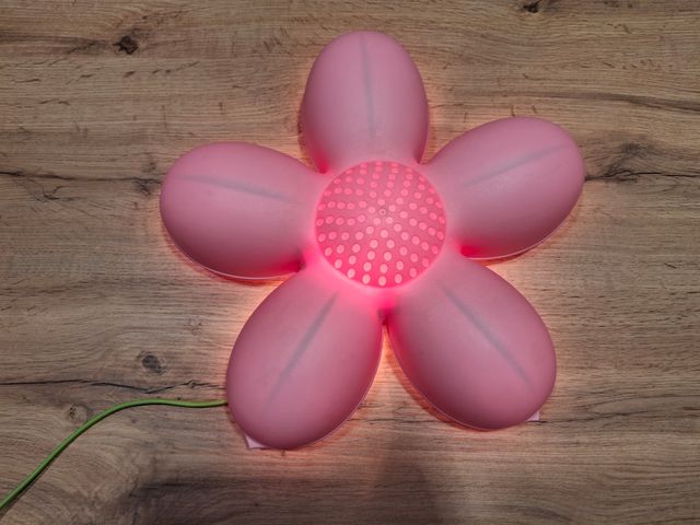 Lámpara rosa forma de flor ikea