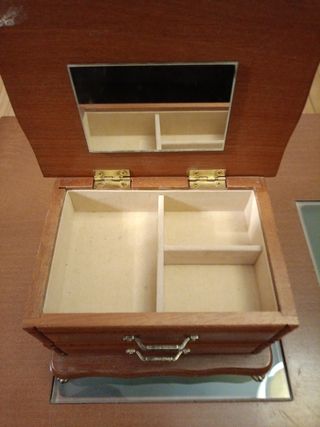 Caja de música joyero