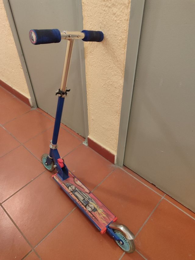 Patinete para niño con luces