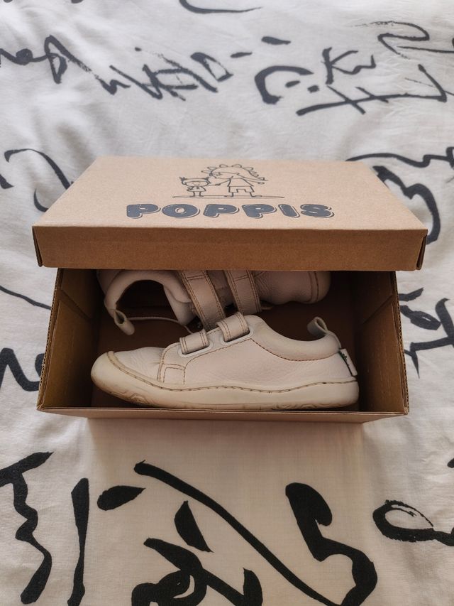 Zapatillas Poppis 27 blancas