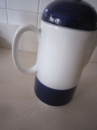 caffettiera / teiera vintage bianca blu 