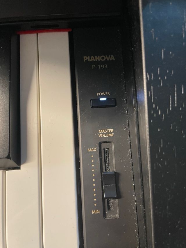 Piano eléctrico pianova p193