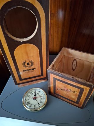 Caja decorativa con reloj