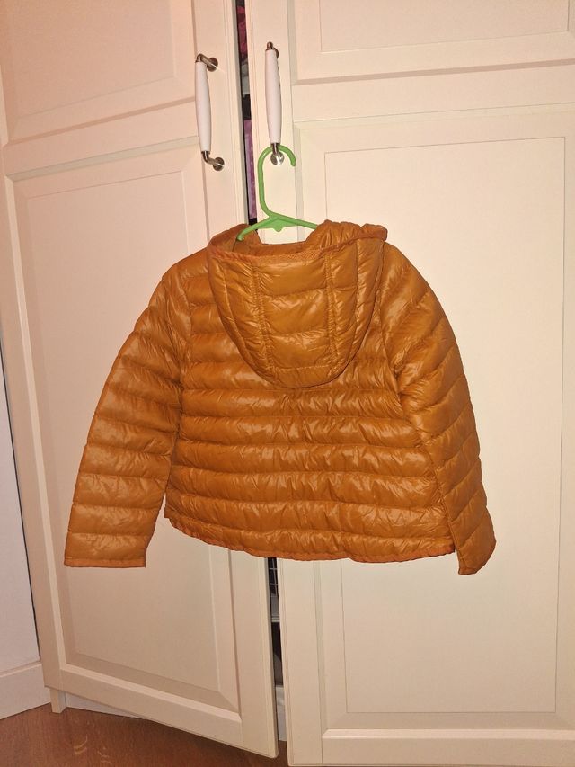 Casaco de penas para menina