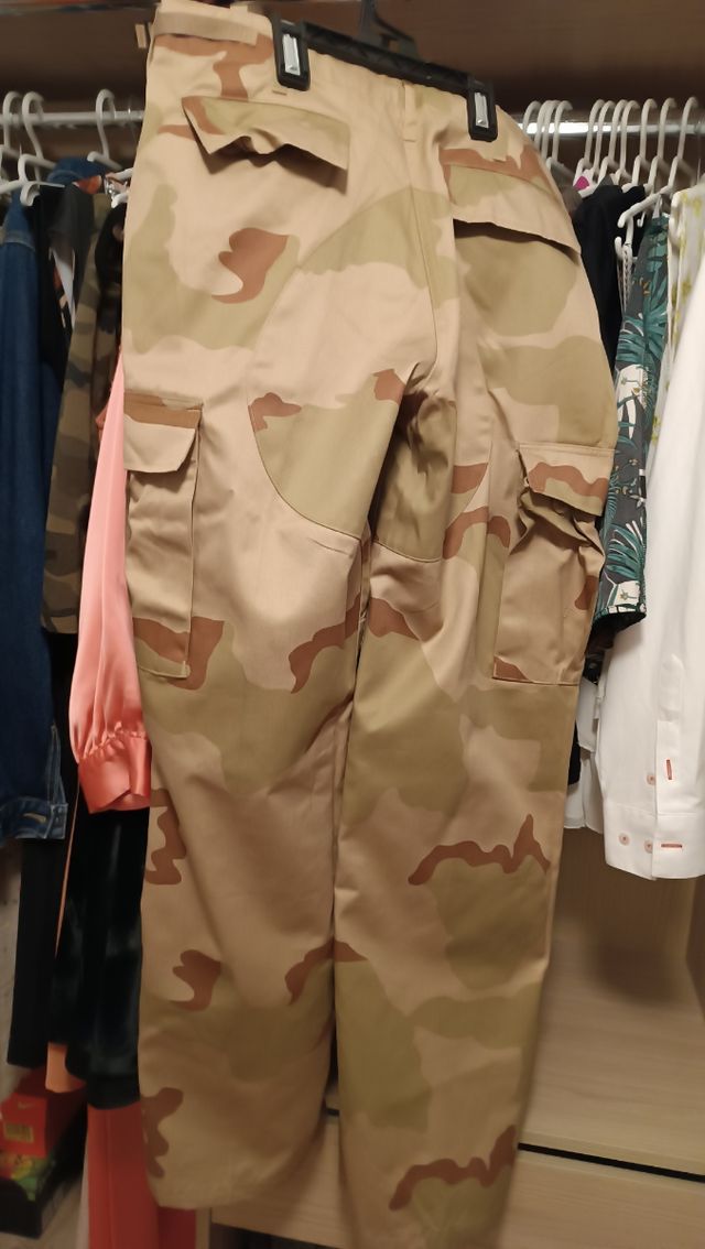 Pantalón camuflaje mujer 