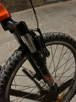 Bicicleta. MONTY  edat  712 