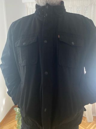 Cazadora vaquera de hombre Levis negra acolchada