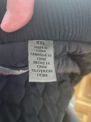 Cazadora vaquera de hombre Levis negra acolchada