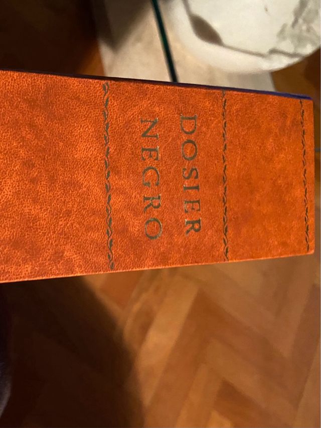 12 numeros Dosier Negro encuadernados