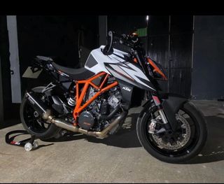 Ktm 1290 superduke r full extras