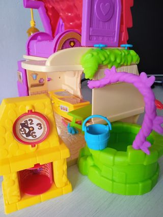 Casa de los cuentos Pin y Pon