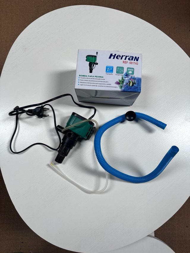 Pompa per acquario