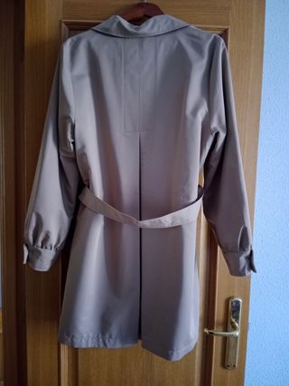 Gabardina moderna