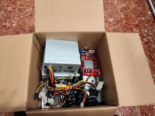 Caja de componentes electrónicos 