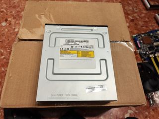 Caja de componentes electrónicos 