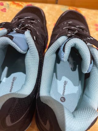 Deportivas Mountain Pro. n38. Del Corte Inglés.
