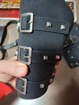 Disfraz Accesorio Medieval hombro brazalete Espada