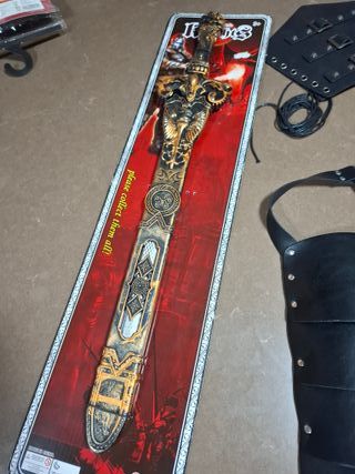 Disfraz Accesorio Medieval hombro brazalete Espada