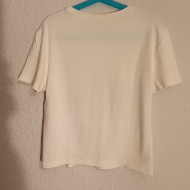 Camiseta Baby Tea Stradivarius