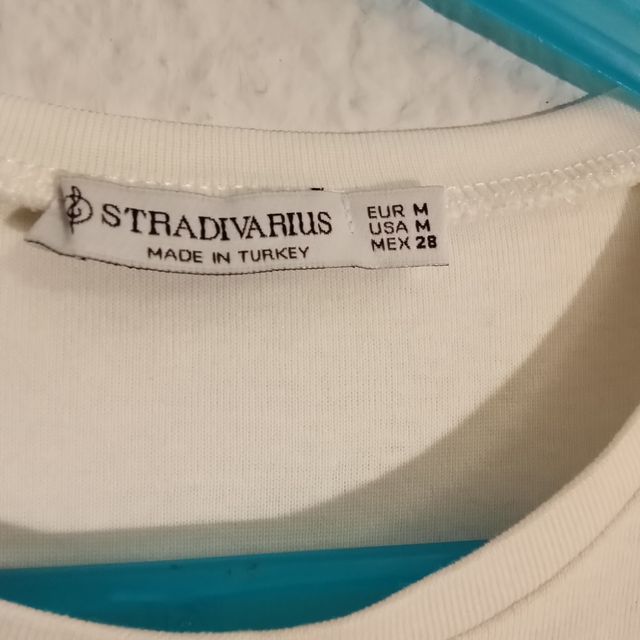 Camiseta Baby Tea Stradivarius