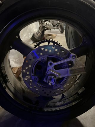 Rueda trasera zx6r 2003 2004