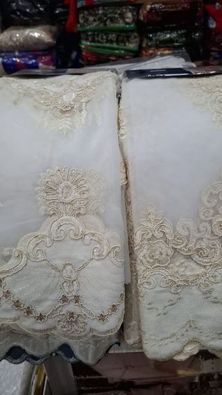 Cortinas de terciopelo con pedrería