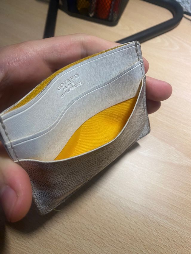 Tarjetero goyard