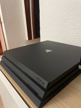 PS4 PRO