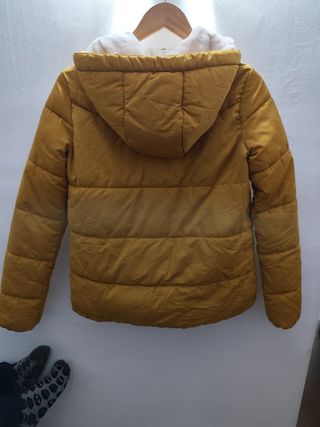 Chaqueton plumas amarillo