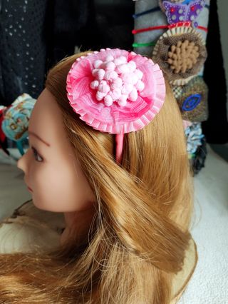Diadema con madroños 