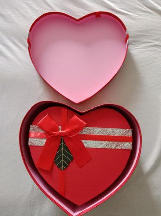 Caja sorpresa con forma de ❤️